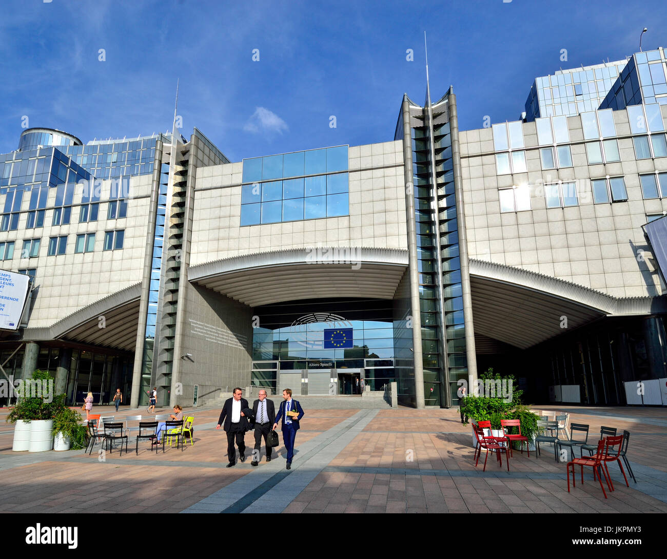 Bruxelles, Belgique. Bâtiment du Parlement européen - Espace Léopold, l'espace ouvert par les entrées principales Banque D'Images