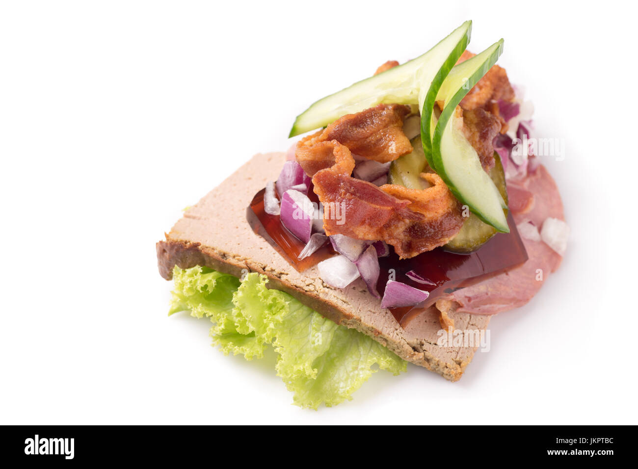 Des spécialités danoises et des plats nationaux, de haute qualité.Le sandwich ouvert très célèbre morceau de butterbread du vétérinaire appelé midnight snack consistin Banque D'Images