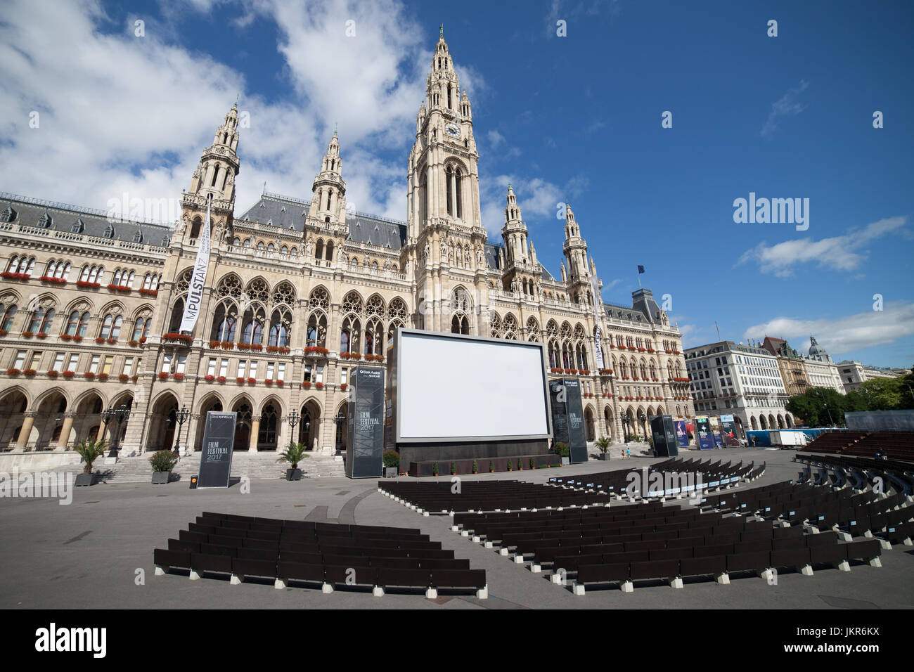 L'Autriche, Vienne, Wiener Rathaus - City, 27e Festival du Film | Roger Waters Wiener Burgtheater le 30 juin au 3 septembre 2017, d'un écran et de l'auditorium sièges r Banque D'Images