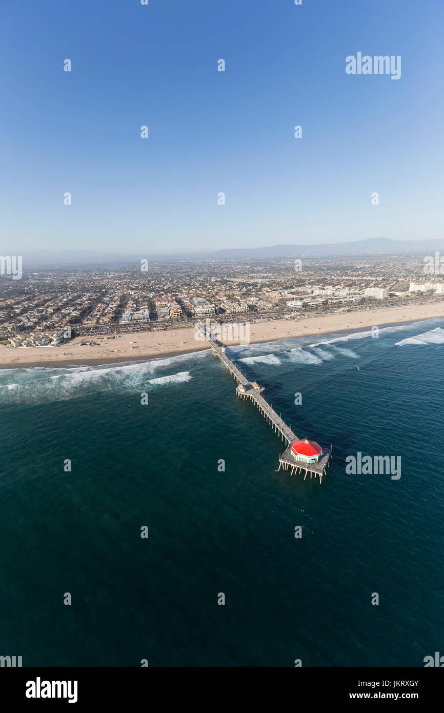 Vue aérienne de Huntington Beach Pier en Californie du Sud. Banque D'Images