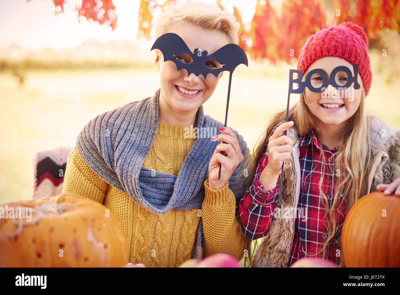 Portrait de Mère et fille au cours de l'Halloween Banque D'Images