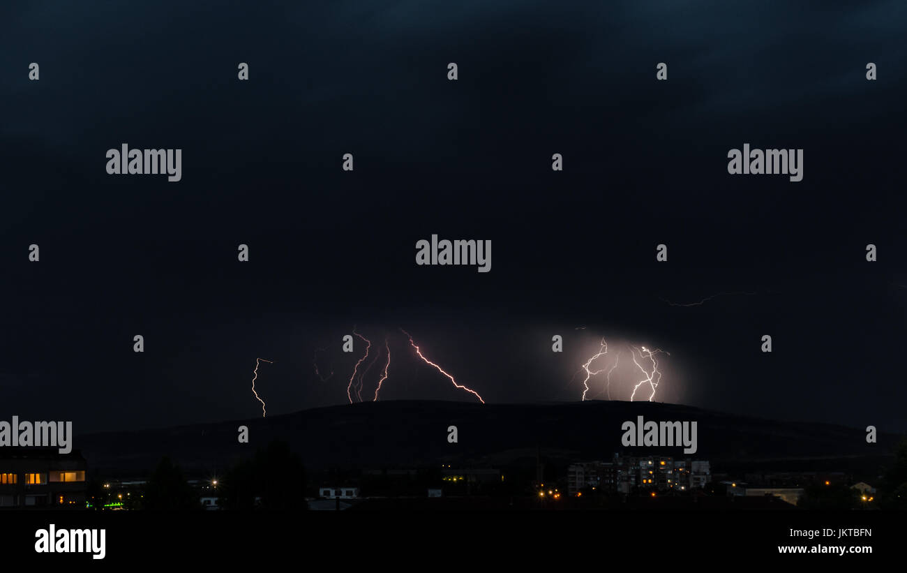 Orage dans la ville Banque D'Images