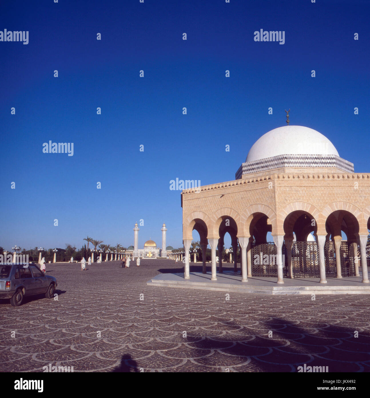 Moschee und mausolée Habib Bourghuiba à Monastir, Djerba 1980 er Jahre. Mosquée et mausolée Habib Boughuiba à Monastir, Tunisie 1980. Banque D'Images