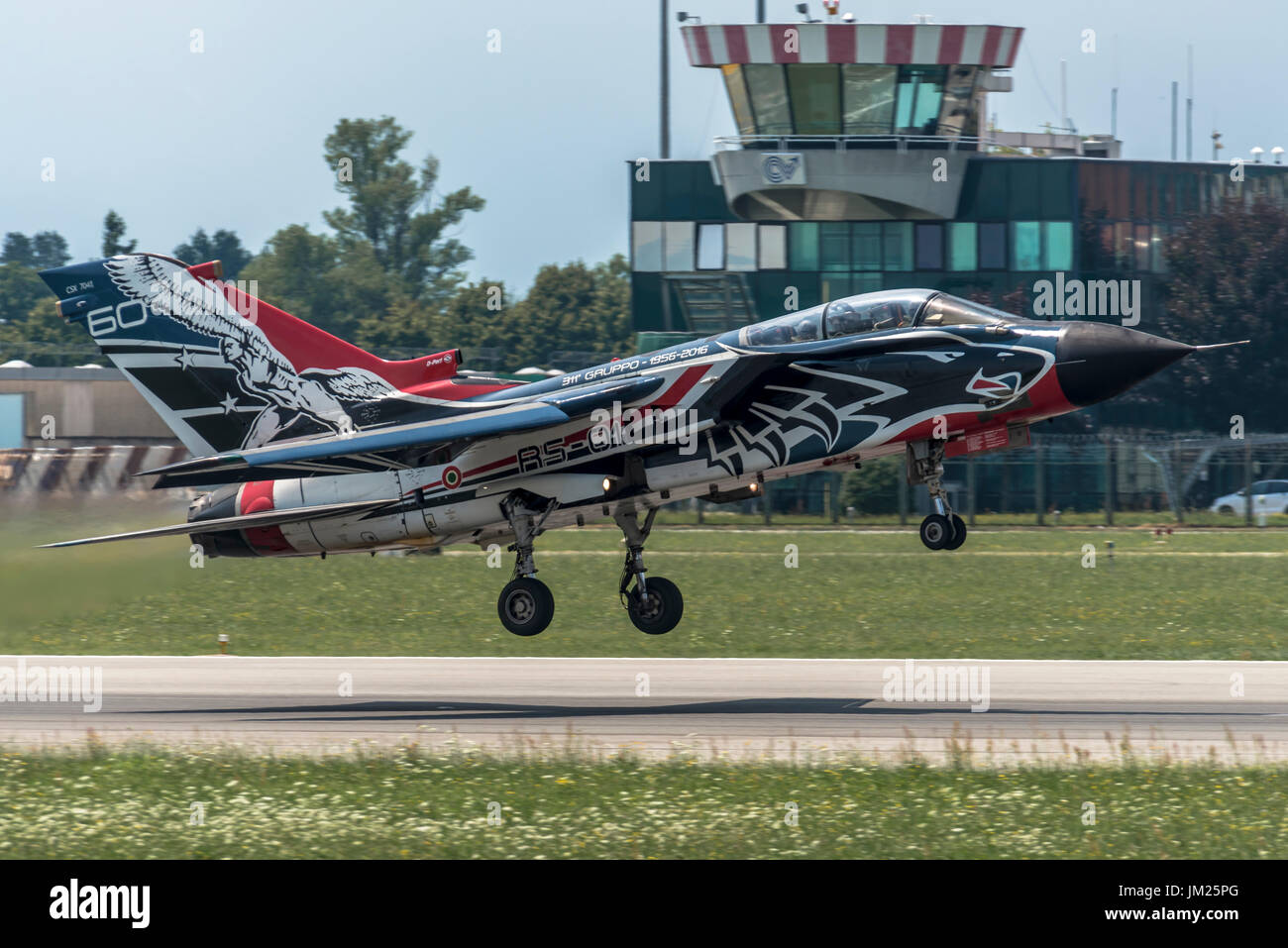 Panavia Tornado pa-2000 a décollé de Turin à fairford pour le Royal International Air Tattoo en Royaume-Uni. winner pour tornado avec meilleur livery. Banque D'Images