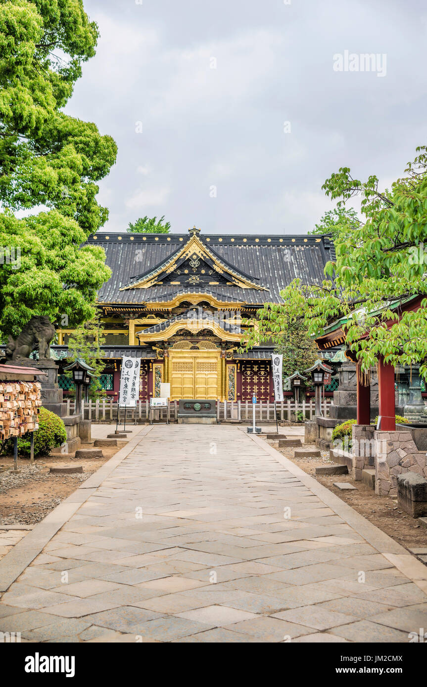 Toshogu Jinja au parc Ueno, Tokyo, Japon, a été construit et consacré en 1627 à la mémoire de Tokugawa Ieyasu (1542 - 1616) Banque D'Images