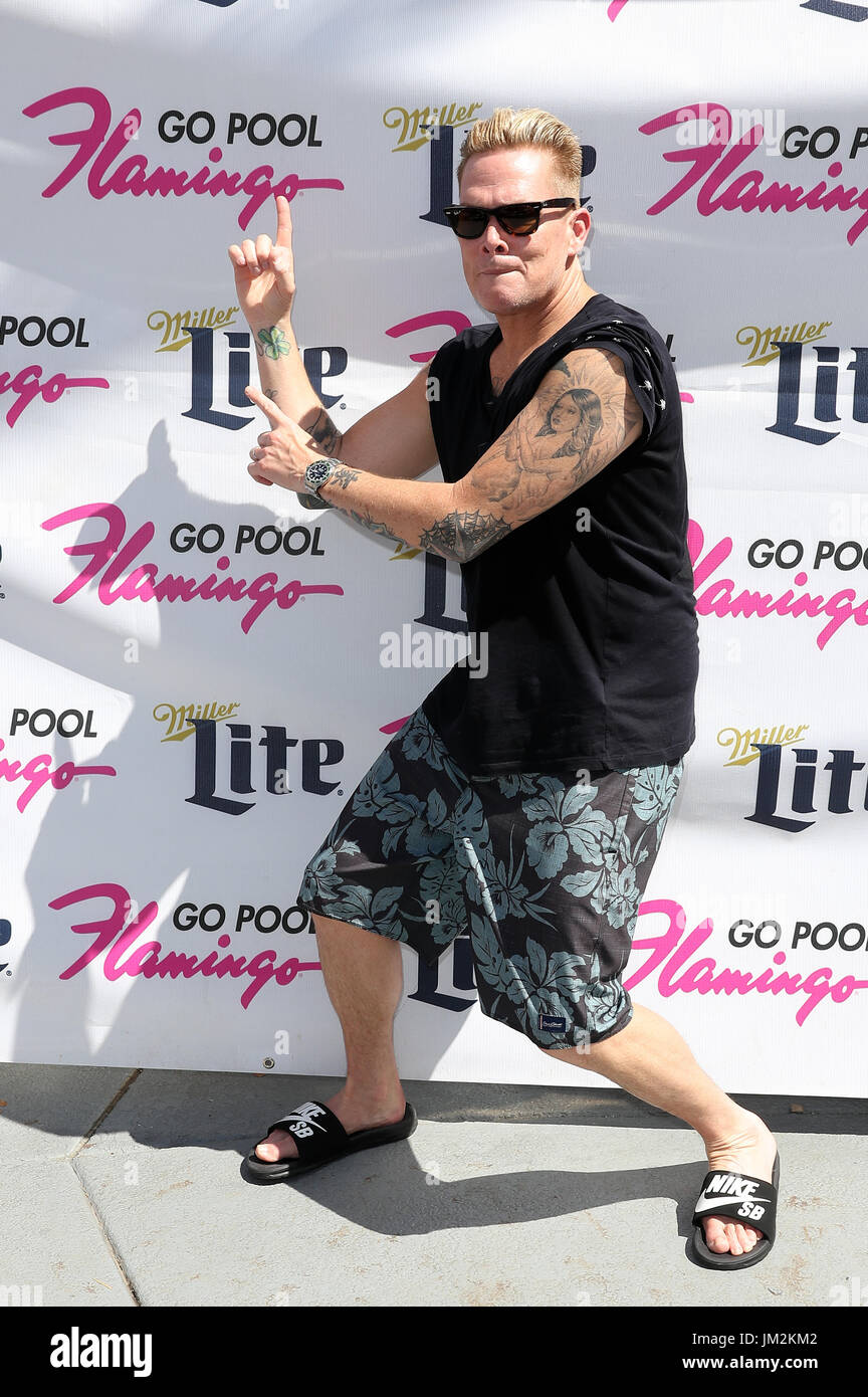 Flamingo Rendez-piscine a encore plus doux Week-end avec Mark McGrath 'Day hôte bat' Samedi, 24 juin avec : Mark McGrath Où : Las Vegas, Nevada, United States Quand : 24 Juin 2017 Crédit : Judy Eddy/WENN.com Banque D'Images