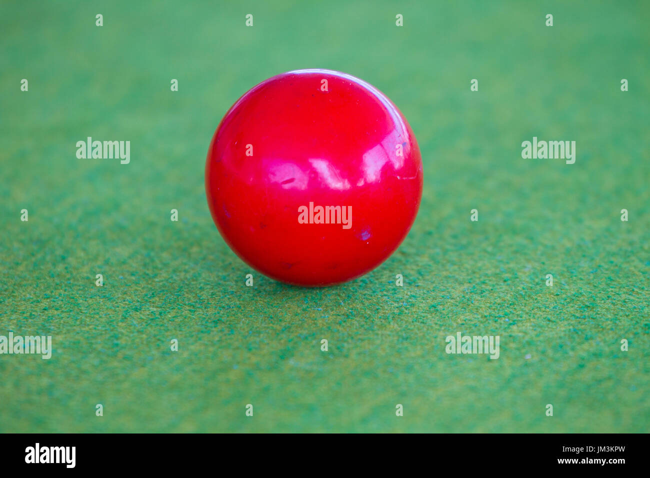 Close up Snooker boule sur table, table de billard Banque D'Images