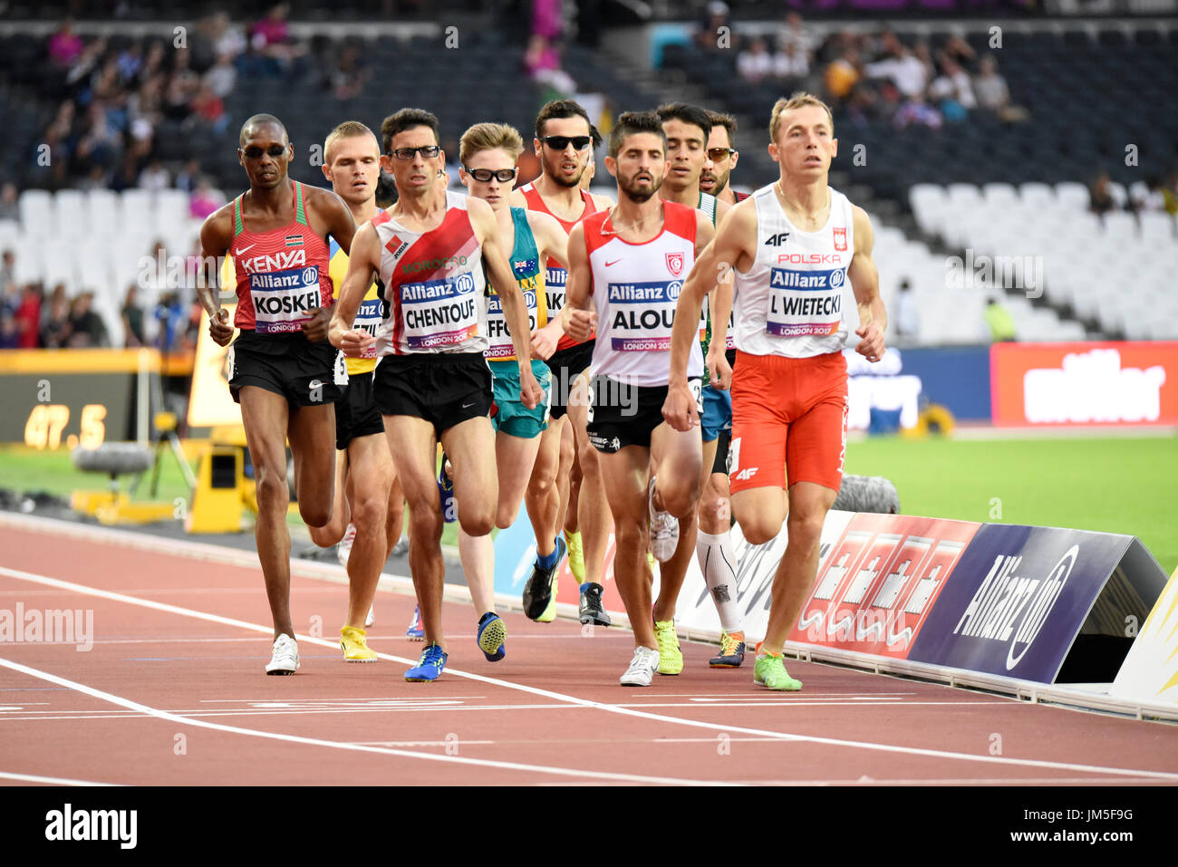 Athlètes concourant au 1500m T13 aux Championnats du monde de para-athlétisme au stade de Londres Banque D'Images