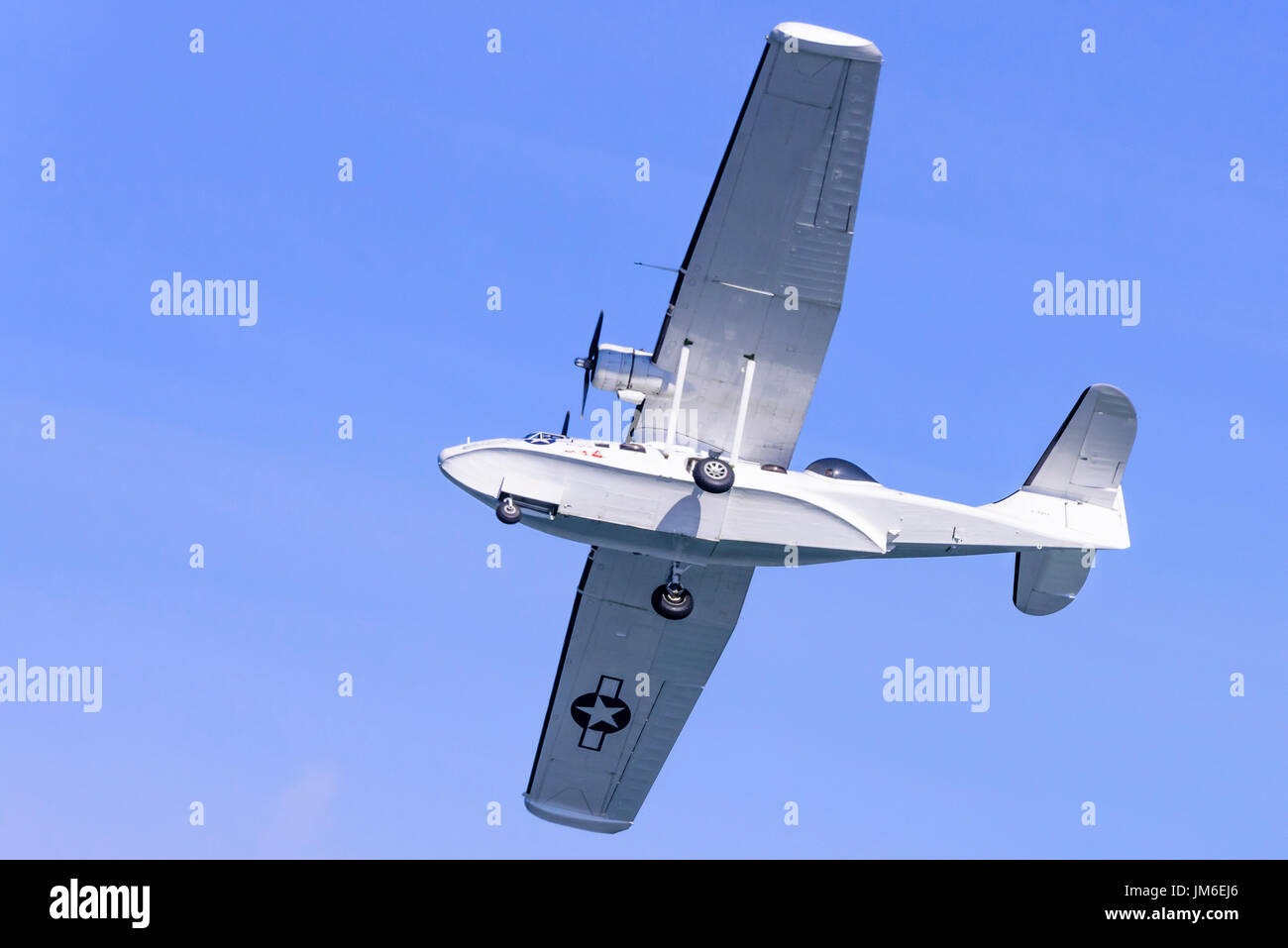 PBY-5A Catalina Flying Boat volant à la Bray Air Show. Banque D'Images