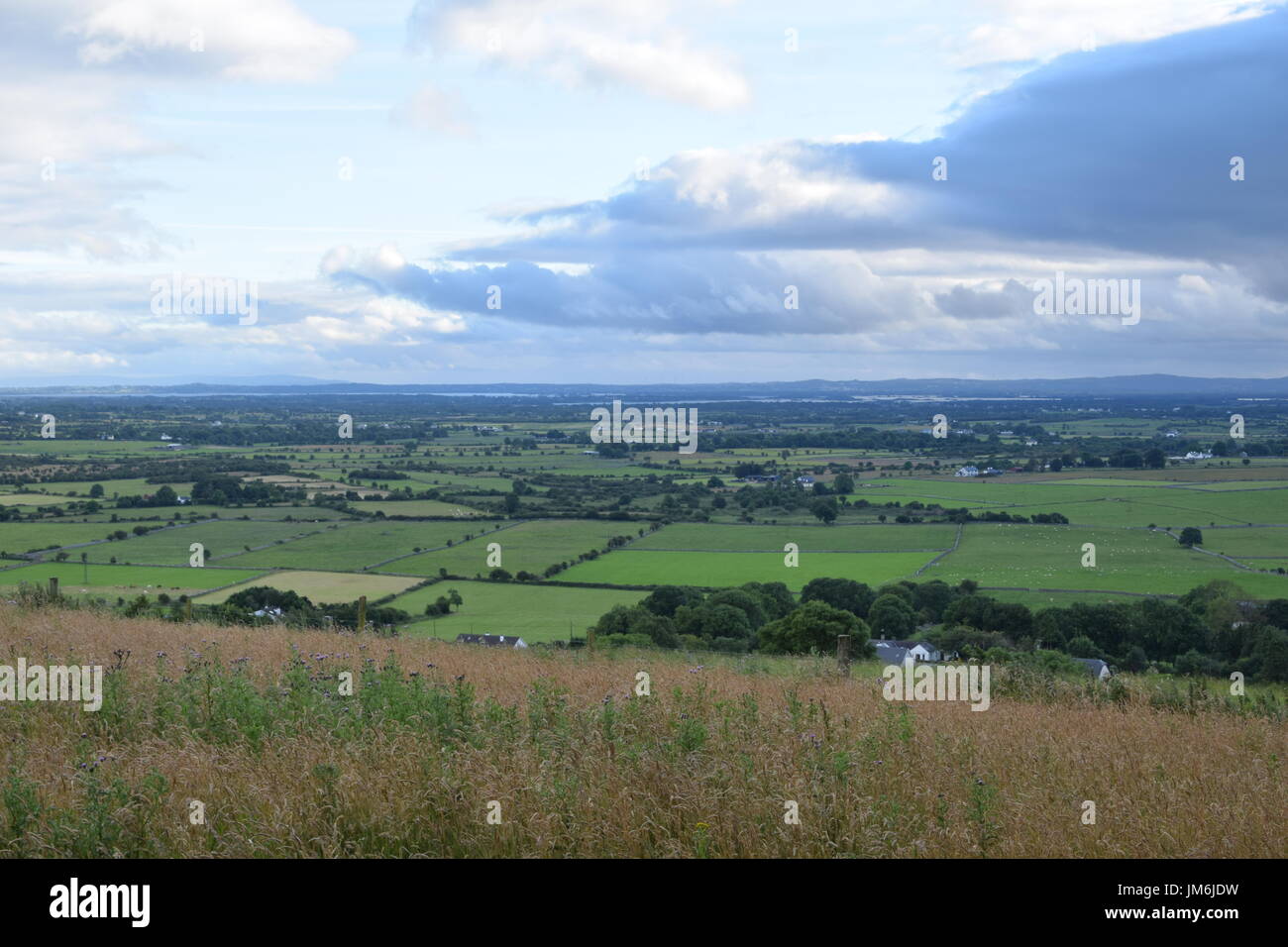 Vue sur le paysage environnant de Knockma Hill, comté de Galway, Irlande Banque D'Images