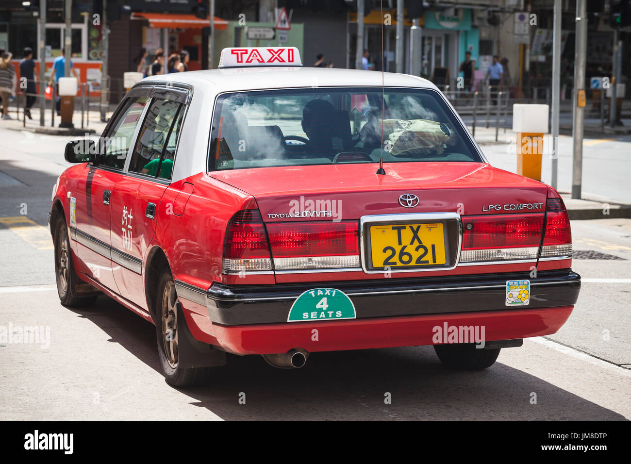 Hong Kong - Juillet 21, 2017 : Toyota Confort, sorti en 1995, a été conçu pour être utilisé en tant que taxi en Asie. Vue arrière de la Hong Kong city taxi, location de sta Banque D'Images