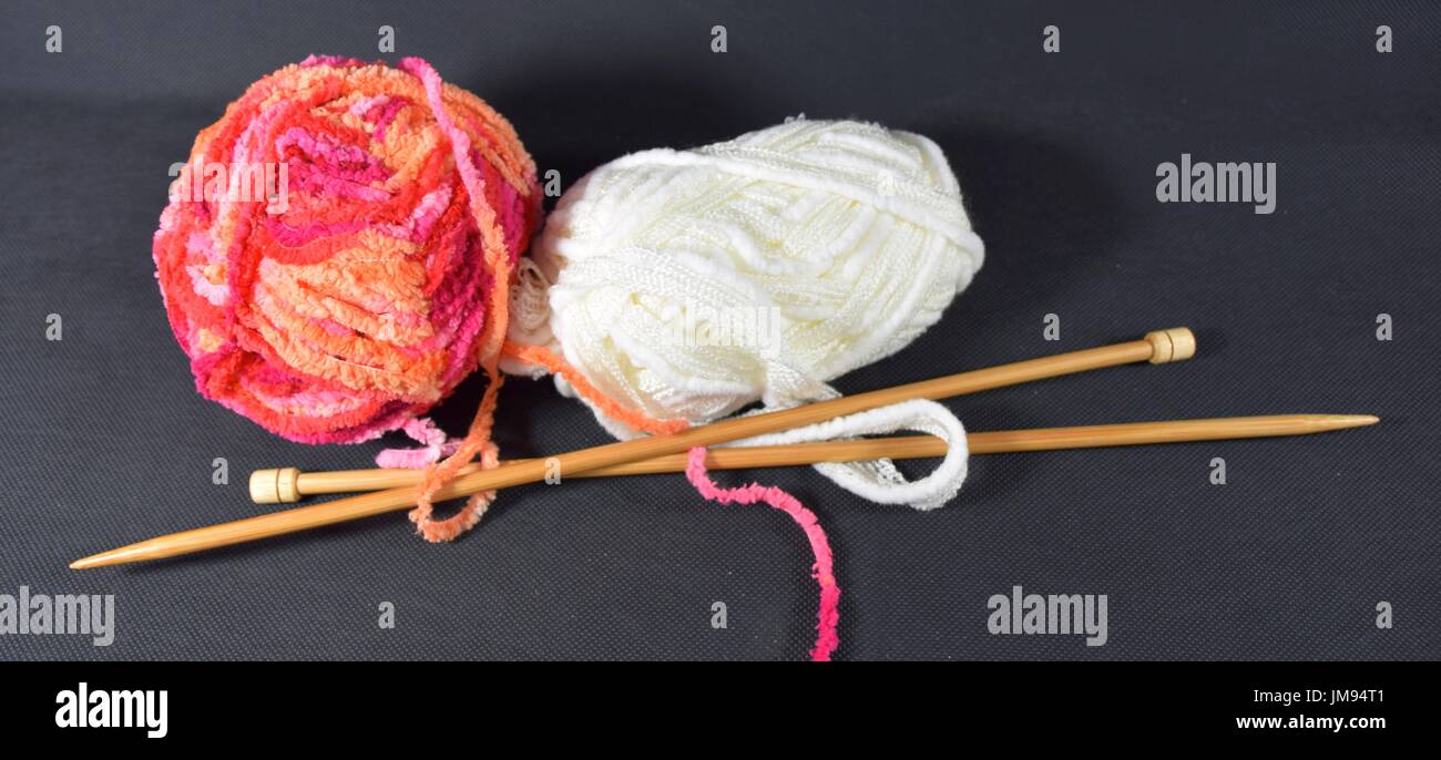 Boules de laine pour le tricot et le crochet travail fait à la main Banque D'Images