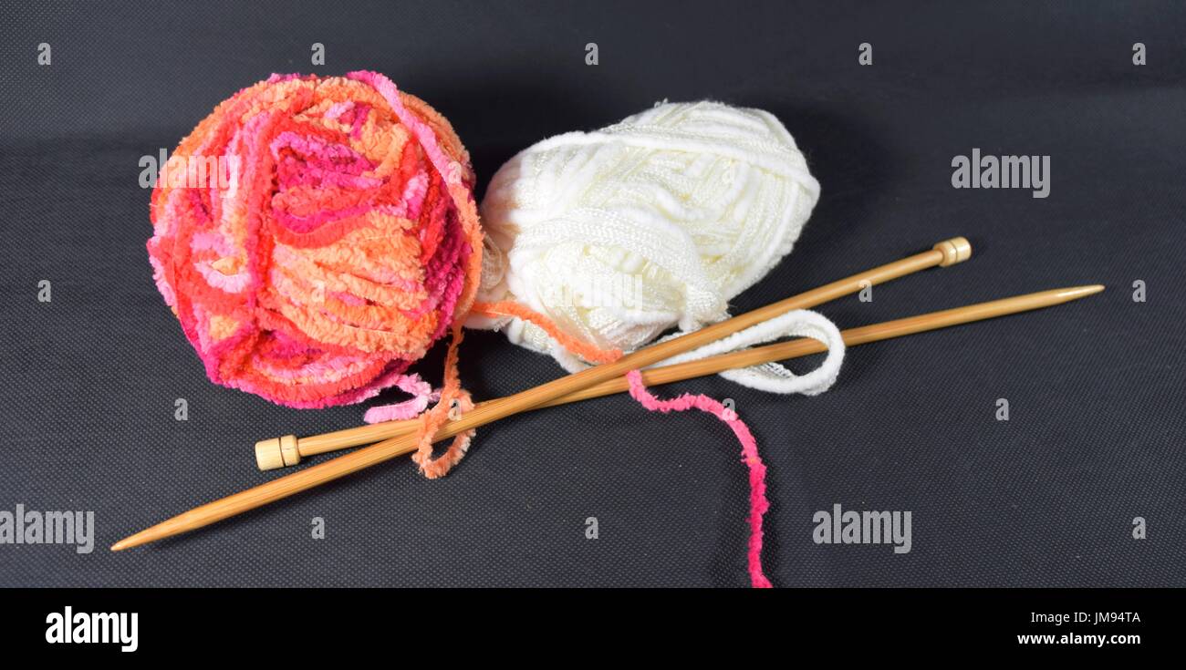 Boules de laine pour le tricot et le crochet travail fait à la main Banque D'Images