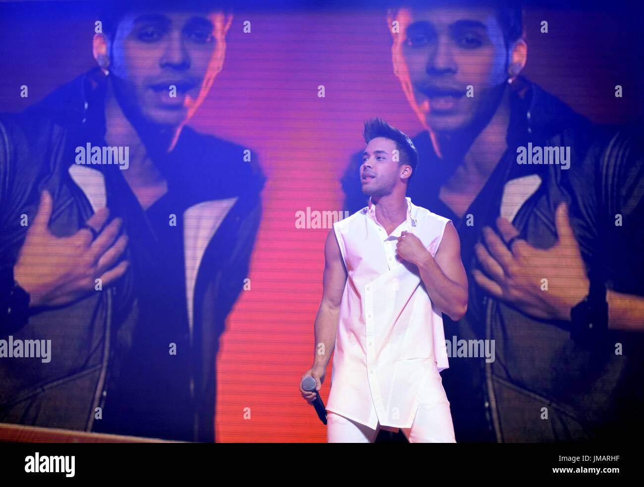 New York, NY, USA. 26 juillet, 2017. Prince Royce en présence de Prince Royce CINQ TOUR Concert, Madison Square Garden, New York, NY 26 juillet 2017. Credit : Derek Storm/Everett Collection/Alamy Live News Banque D'Images