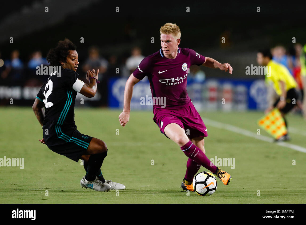 Los Angeles, Californie, USA. 26 juillet, 2017. Marcelo Vieira da Silva (12) joueur du Real Madrid. Kevin De Bruyne (17) Manchester City's player.champions internationaux CUP entre Manchester City vs Real Madrid match friendly au Los Angeles Memorial Coliseum de Los Angeles, Californie, USA, le 27 juillet 2017 . Gtres más información : crédit en ligne Comuniación,S.L./Alamy Live News Banque D'Images