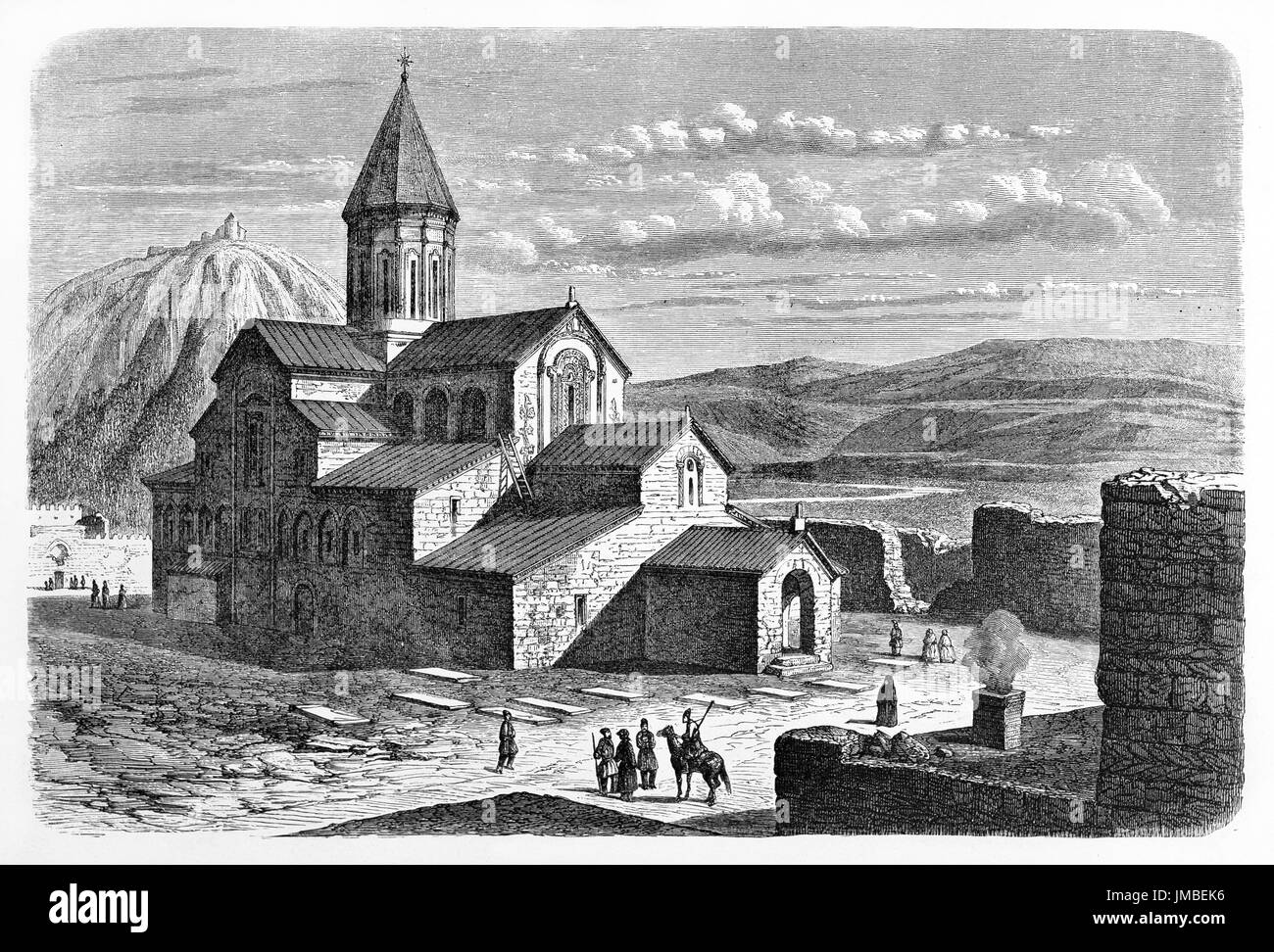 Édifice religieux médiéval en pierre avec des toits en pente sur un immense paysage, cathédrale Svetitskhoveli, Mtskheta, Géorgie. Gravure par Riou 1861 Banque D'Images