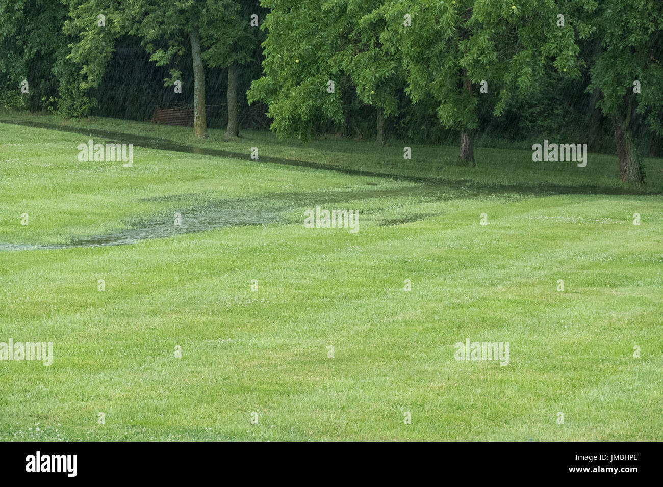 L'eau de pluie et la fuite Banque D'Images
