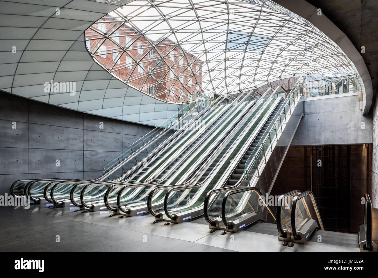 Intérieur de la gare de Triangeln Underground à Malmo, Suède, Scandinavie Banque D'Images