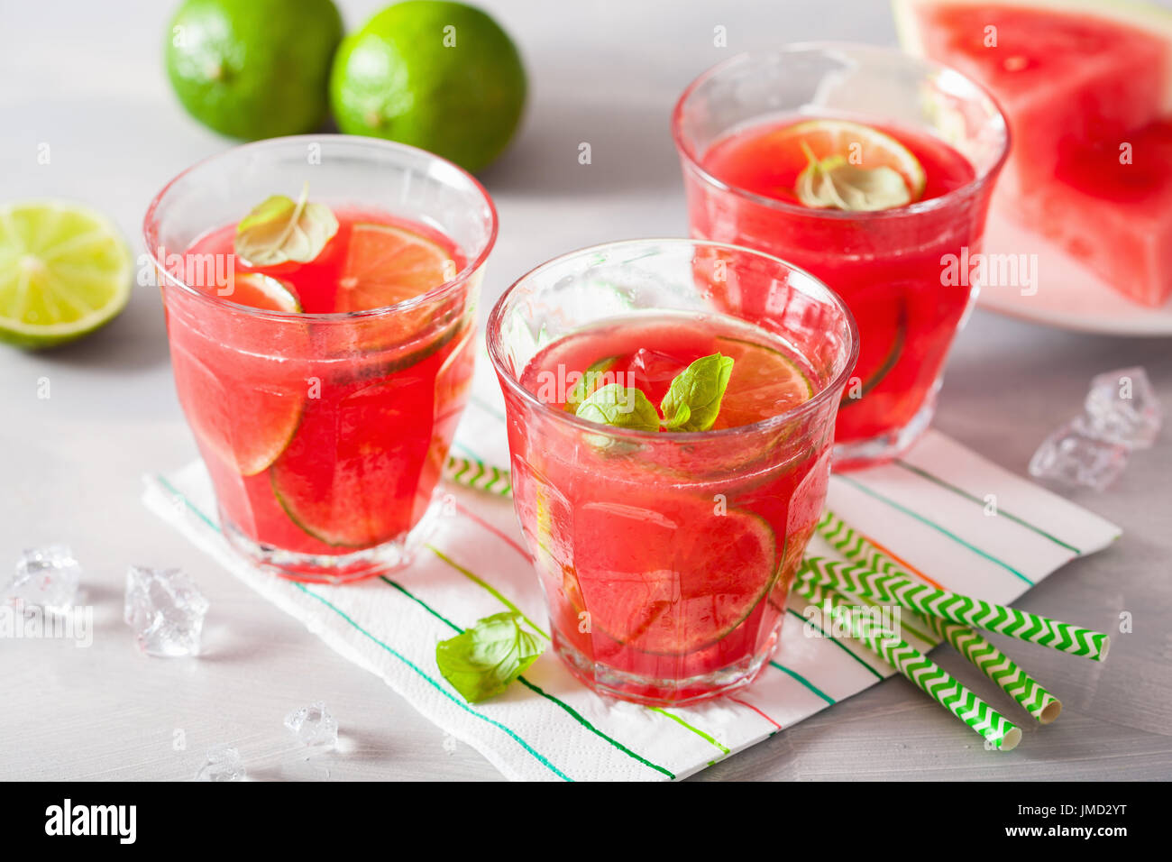Watermelon limonade à la lime et à la menthe, boisson rafraîchissante de l'été Banque D'Images