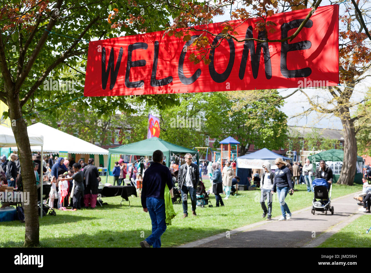 Panneau de bienvenue à l'occasion Festival, Whalley Range, Greater Manchester Banque D'Images