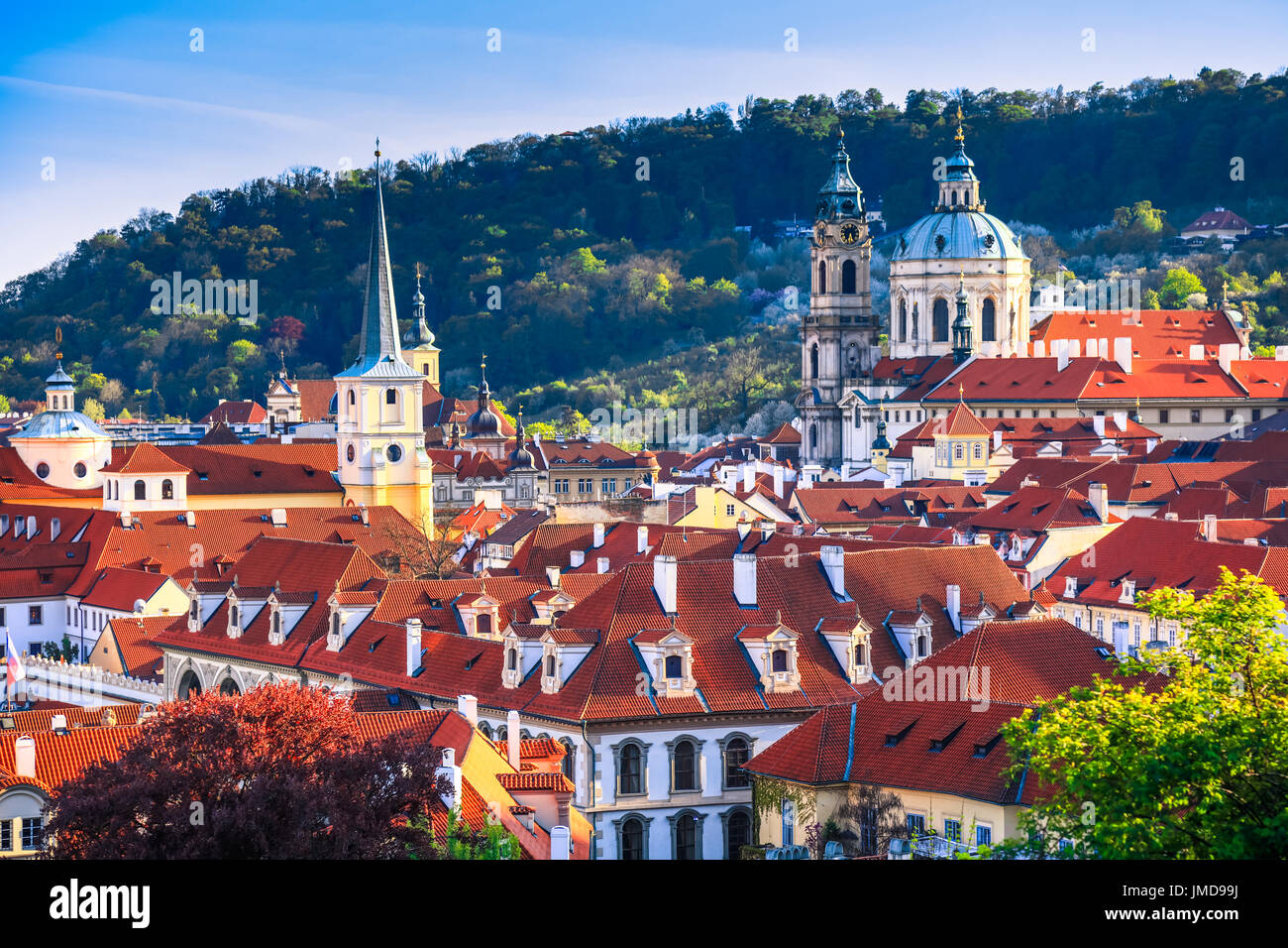 L'Europe, République tchèque, Tchéquie, Prague, l'UNESCO, Panorama avec l'église de Saint Nicholas, Kostel Svateho Mikulase, Svaty Mikulas, Mala Strana Banque D'Images