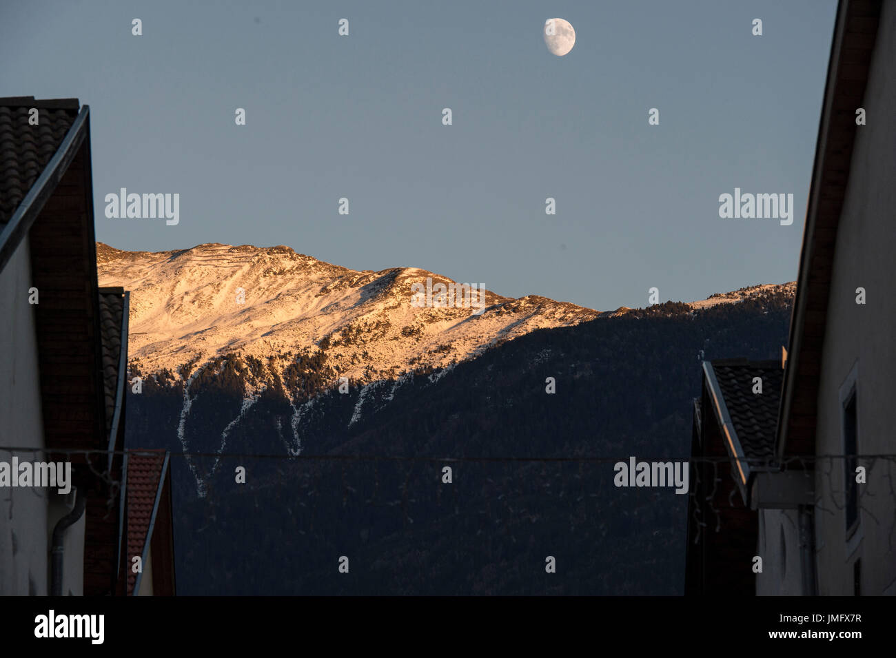 L'Italie, Trentin-Haut-Adige, Val Venosta montagnes depuis Isafjordur Banque D'Images