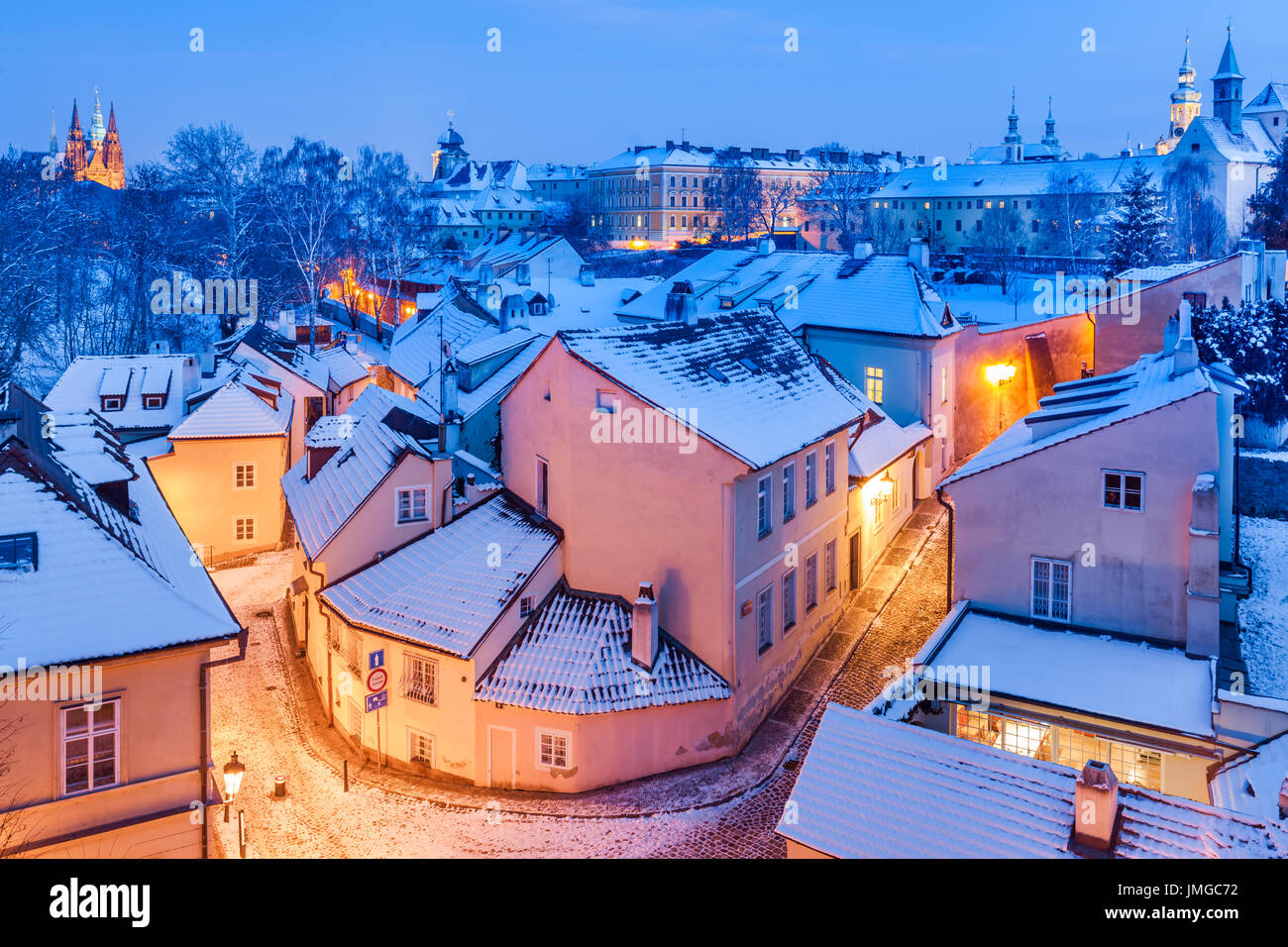 L'Europe, République tchèque, Tchéquie, Prague, l'UNESCO, Panorama avec l'église de Saint Nicholas, Kostel Svateho Mikulase, Svaty Mikulas, Mala Strana Banque D'Images