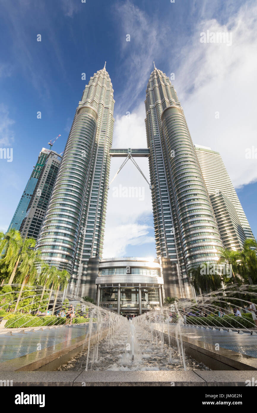 Les tours Petronas, Kuala Lumpur, Malaisie Banque D'Images