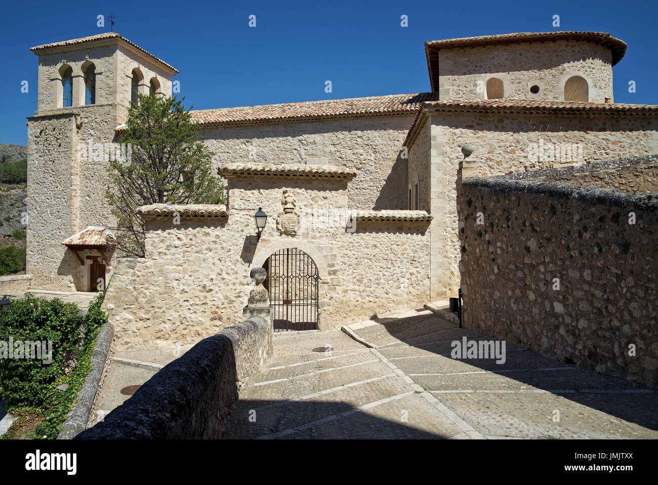 Image de l'Eglise de San Miguel (St.Michael's) à Cuenca, C.La Mancha, Espagne. XII siècle église catholique à côté de la rivière Jucar visites 'hoces'. Banque D'Images