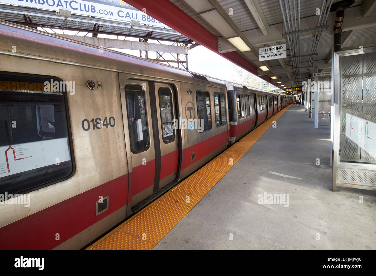La MBTA Boston t ligne rouge train USA Banque D'Images