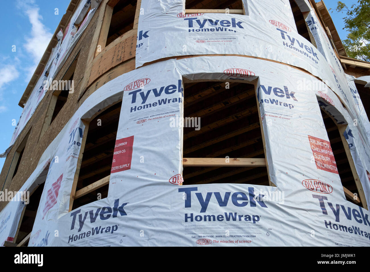 Tyvek homewrap sur appartements de nouvelle construction Bâtiments en construction Boston USA Banque D'Images