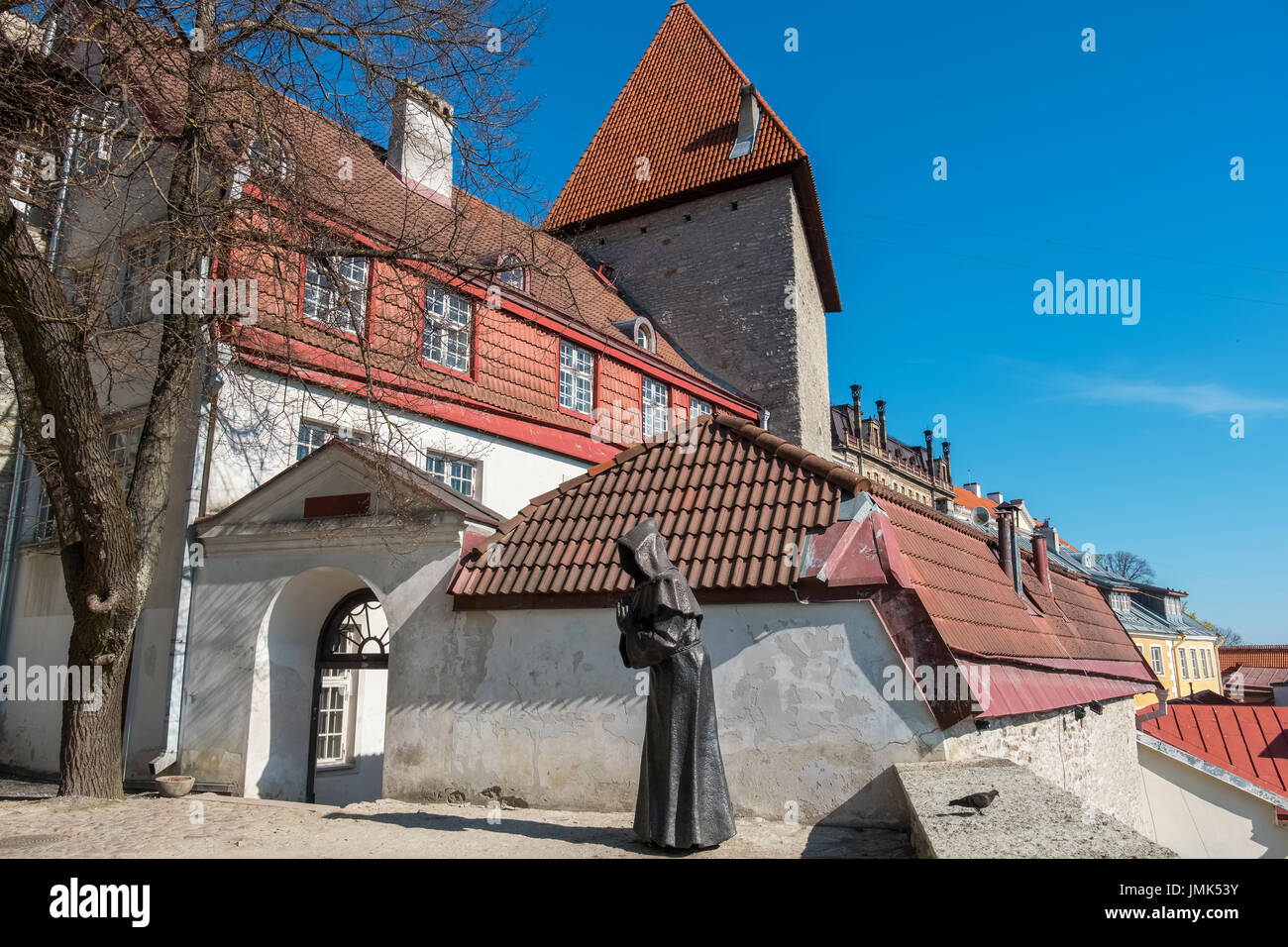 Vue sur la vieille ville et la porte du jardin des rois danois. Tallinn, Estonie, Europe Banque D'Images