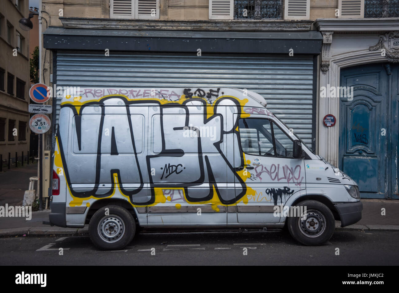 Kleinlaster mit Graffity Banque D'Images