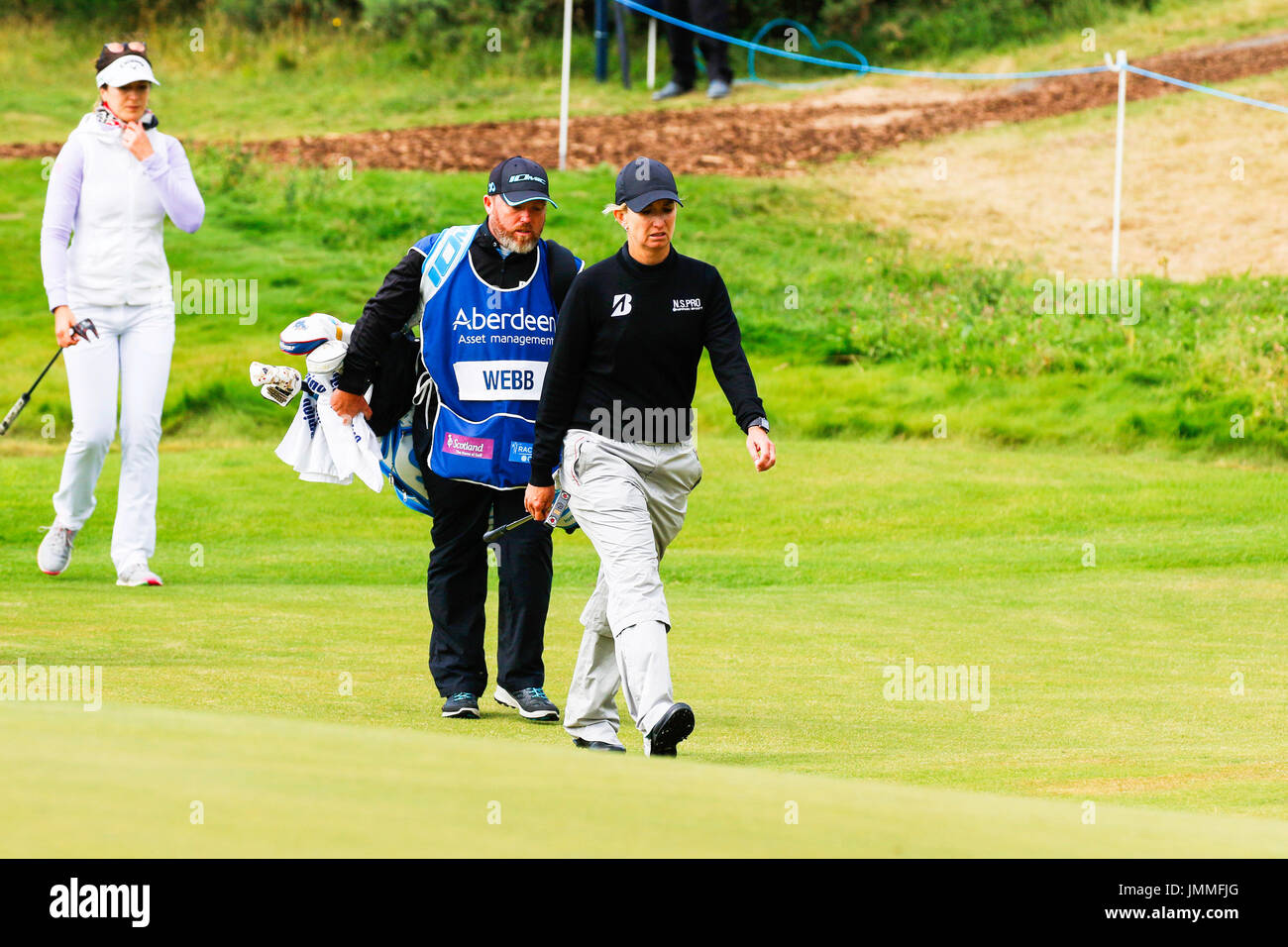 Irvine, Ecosse, Royaume-Uni. 28 juillet, 2017. Le deuxième jour de la Ladies Scottish Open Championship à Dundonald Links, Irvine, Ayrshire, Ecosse, le temps est resté à l'essai avec de fortes rafales de vent jusqu'à 25 mph. Comme les joueurs se sont battus pour garder le contrôle sur leur balle de golf quelques bons scores ont été affichés et les dirigeants commencent à voir le jour avec des totaux de 4, 5 et 6 sous pour les deux premiers tours. Credit : Findlay/Alamy Live News Banque D'Images