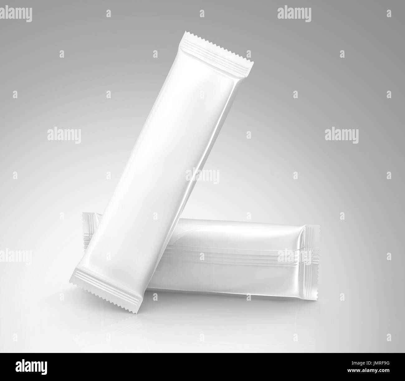 Emballage alimentaire vierge immersive, deux sacs blancs modèle pour des collations, de sucre ou de café instantané dans le rendu 3D Banque D'Images