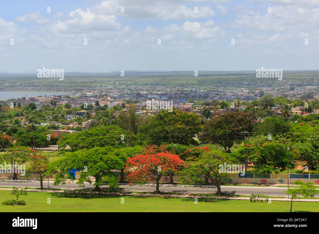 Vue sur la ville de Matanzas et campagne environnante depuis une colline, Cuba Banque D'Images Vue sur la ville de Matanzas et campagne environnante depuis une colline, Cuba Banque D'Images