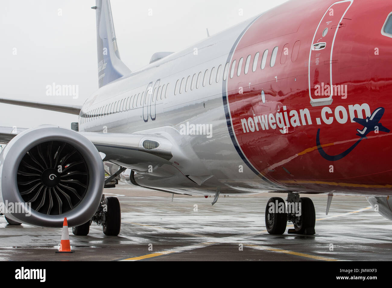 Photo : le Boeing 737 Max 8 de Norweigan part de l'aéroport d'Édimbourg, Sir Freddie Laker Banque D'Images