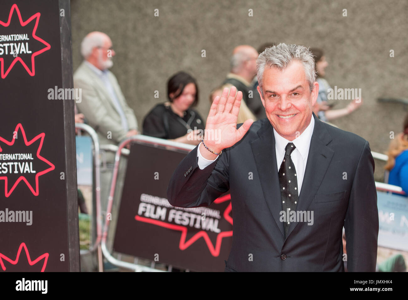 IMAGE: TYPE DANNY HUSTON: SOIRÉE D'OUVERTURE GALA (TAPIS ROUGE) TITRE: LE PAYS DE DIEU (UK PREMIERE ) Banque D'Images