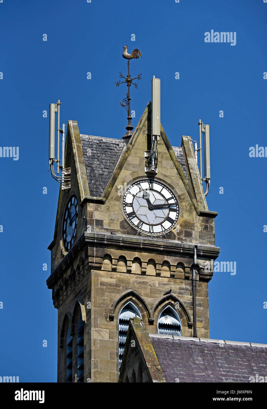 Tour de l'horloge (détail). L'Eildon Centre, Victoria Street, Coldstream, Scottish Borders, Berwickshire, en Écosse, Royaume-Uni, Europe. Banque D'Images