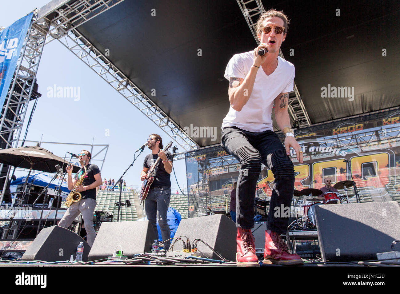 Carson, Californie, USA. 20 mai, 2017. ROB INGRAHAM, ZACK FEINBERG, David Shaw et ANDREW CAMPANELLI du KROQ Weenie Roast revivalistes pendant Y Fiesta à StubHub Center de Carson, en Californie Crédit : Daniel DeSlover/ZUMA/Alamy Fil Live News Banque D'Images