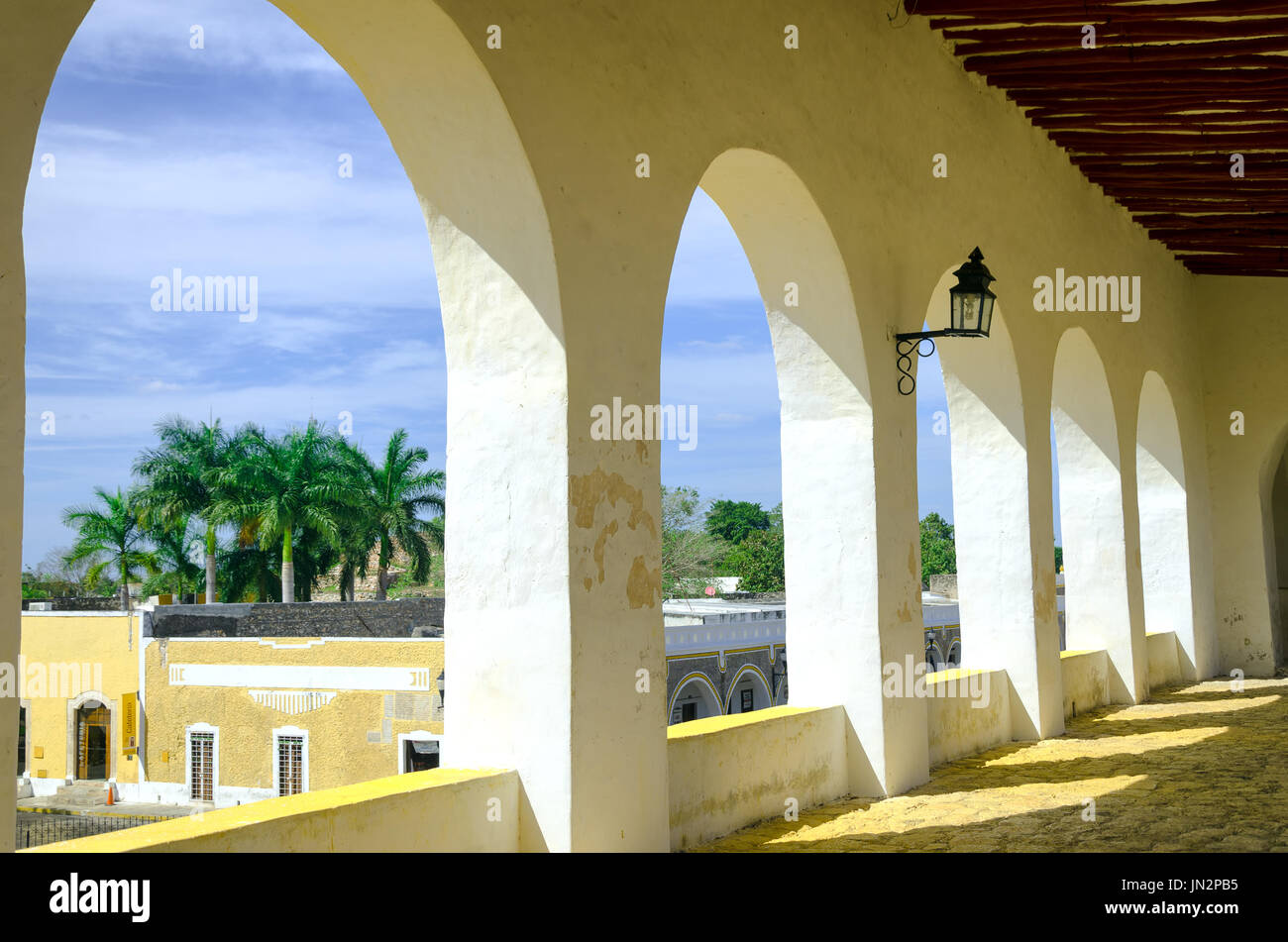 Vue d'une partie de la ville, à partir du monastère de Izamal, Mexique Banque D'Images