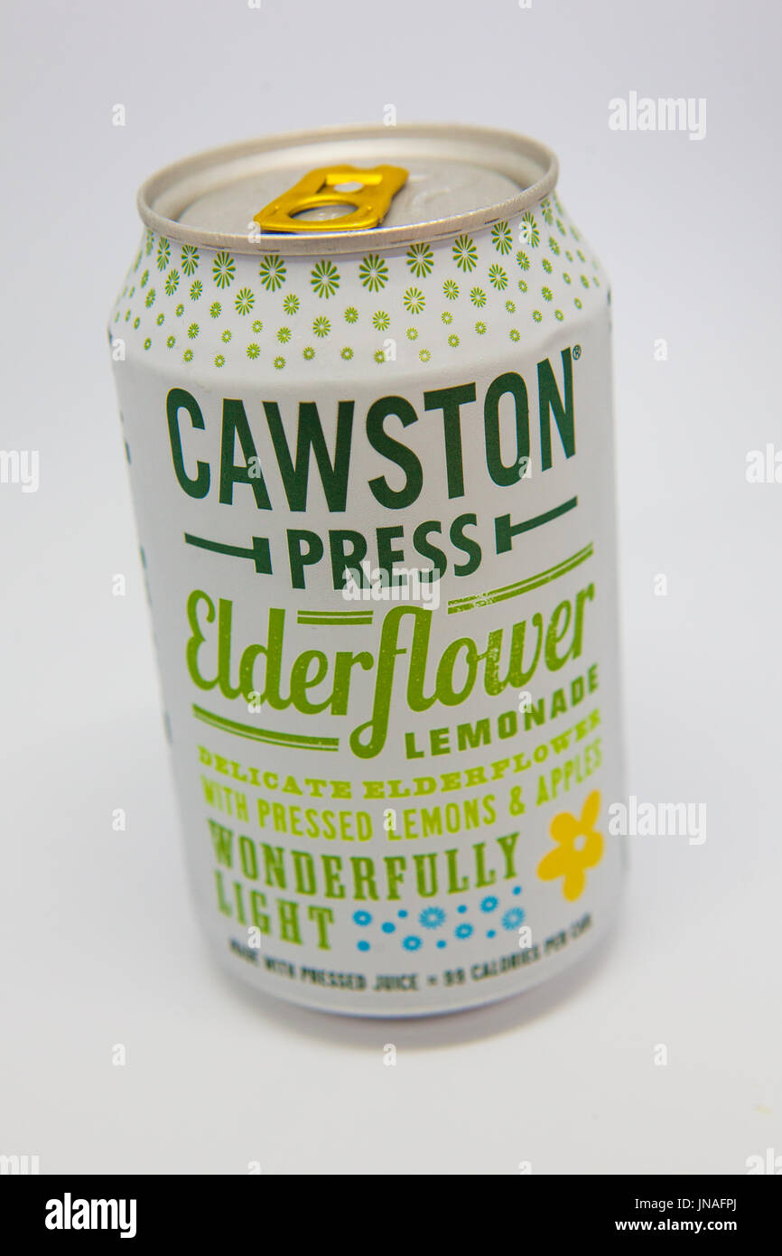 Cawston Limonade de sureau et appuyez sur verre Banque D'Images