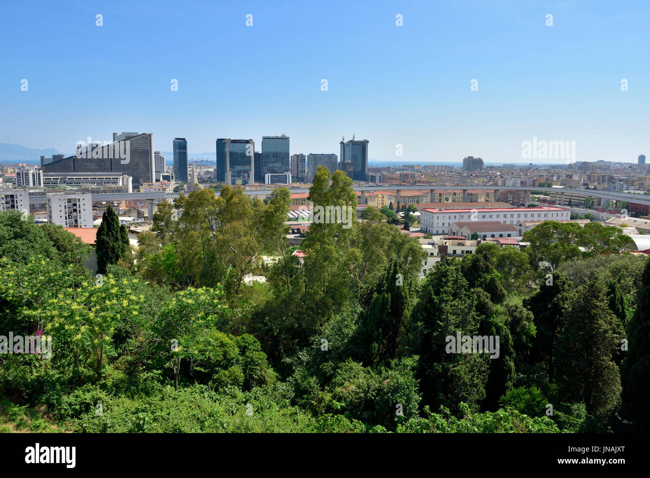 Skyline de Naples avec quartier des affaires et des finances, Italie Banque D'Images