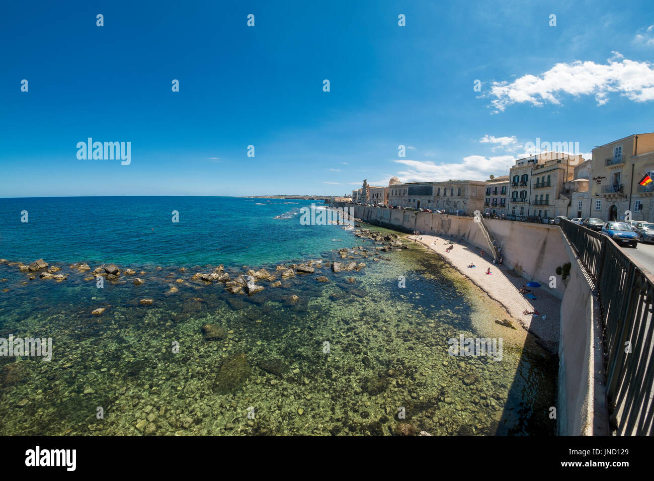 Les gens de soleil à Syracuse, Sicile, Italie Banque D'Images