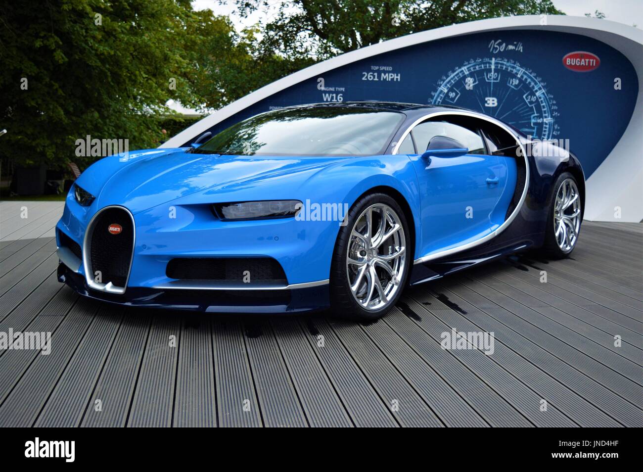 Bugatti Chiron - prise à la Goodwood festival of speed 2017 dans le paddock supercar. Photo par Keith Brown. Banque D'Images