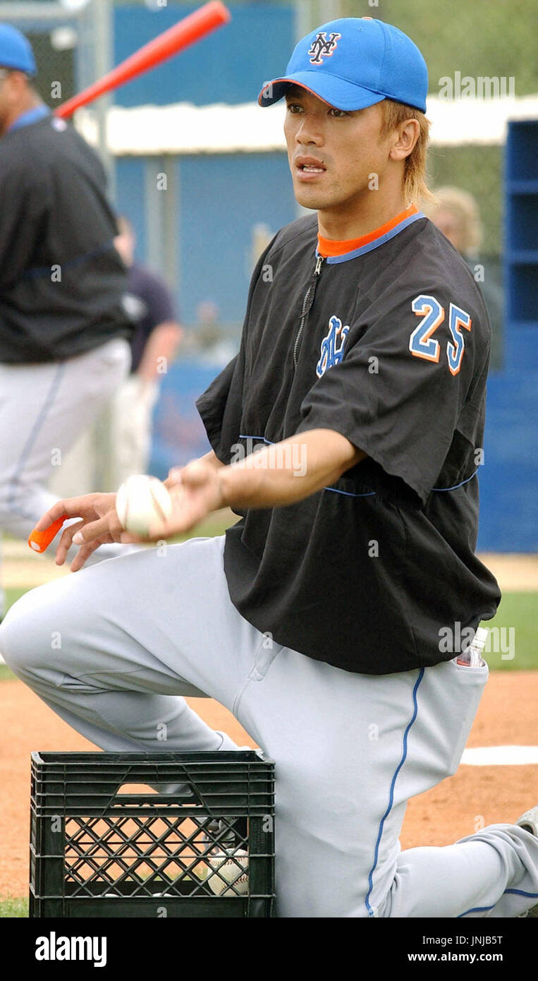 PORT ST. LUCIE, États-Unis - New York Mets shortstop Kazuo Matsui, qui ...