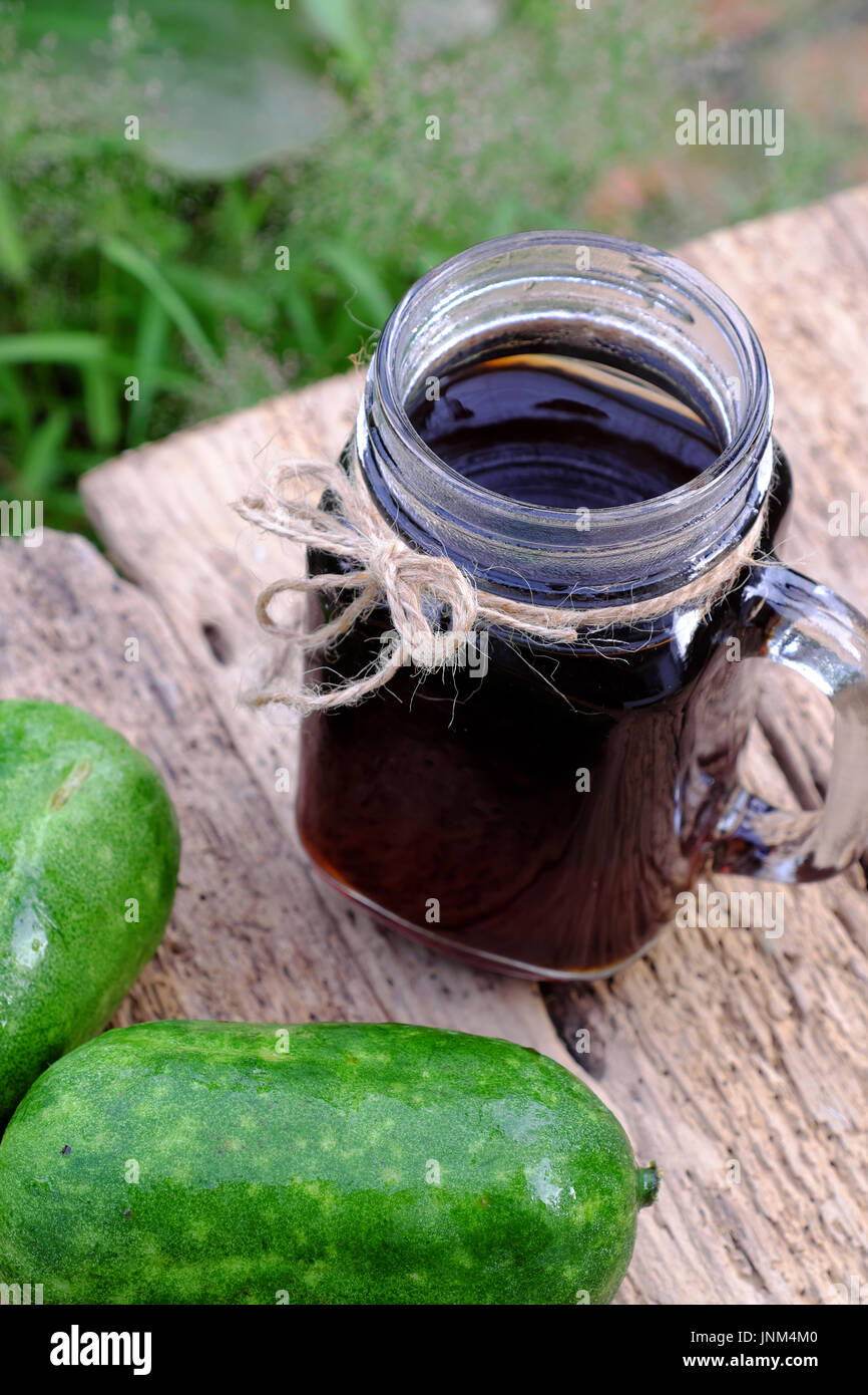 Boisson chaude journée d'antipyrétiques, wax gourd de thé, une boisson populaire au Vietnam, du melon juteux que bon pour la santé Banque D'Images