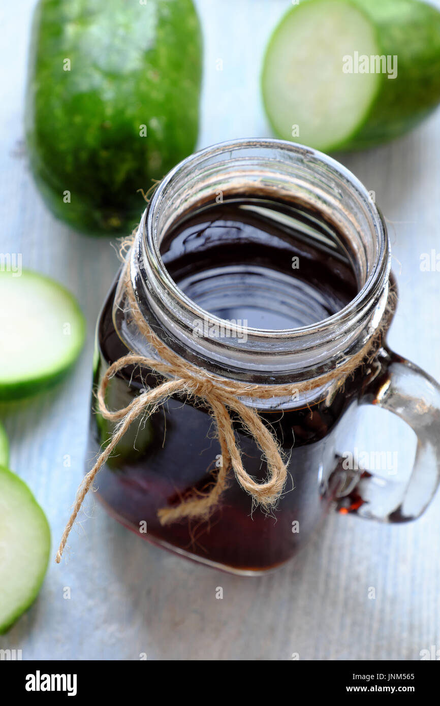 Boisson chaude journée d'antipyrétiques, wax gourd de thé, une boisson populaire au Vietnam, du melon juteux que bon pour la santé Banque D'Images