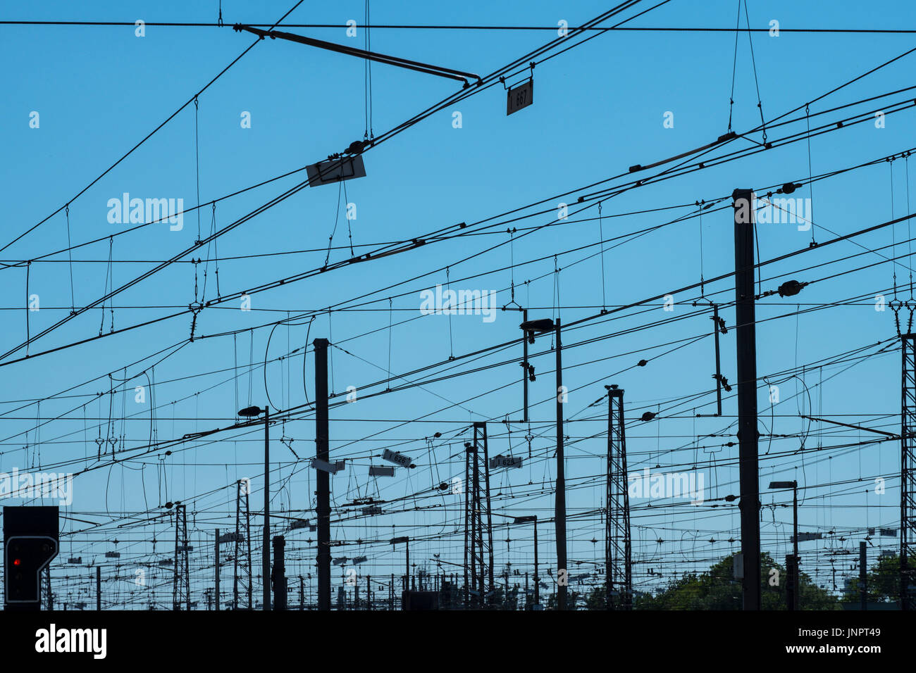 Site Web des frais généraux d'électricité ferroviaire câbles Banque D'Images