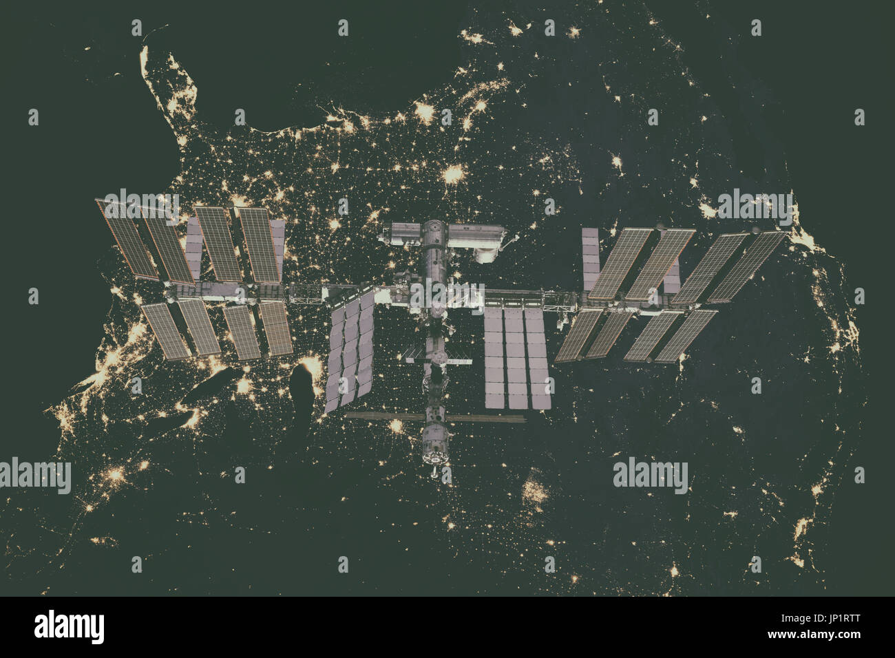 Station spatiale internationale plus USA. Éléments de cette image fournie par la NASA. Banque D'Images